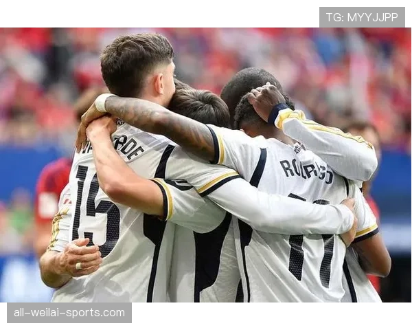 巴尔韦德与贝林厄姆的中场适配性对比：角色差异与能力断点解析